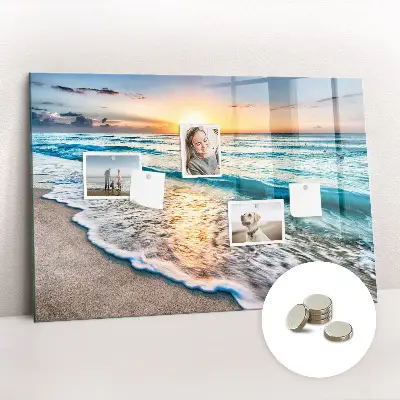 Magnetic wall board with a beach, sea, and sand print