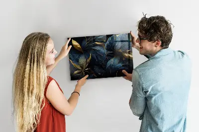 Magnetic wall board with decorative flowers