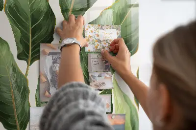 Palm leaves magnetic board