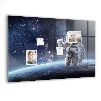 Astronaut magnetic wall board