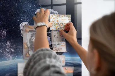 Astronaut magnetic wall board