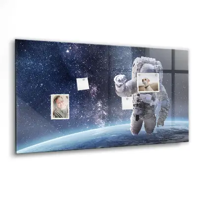 Astronaut magnetic wall board