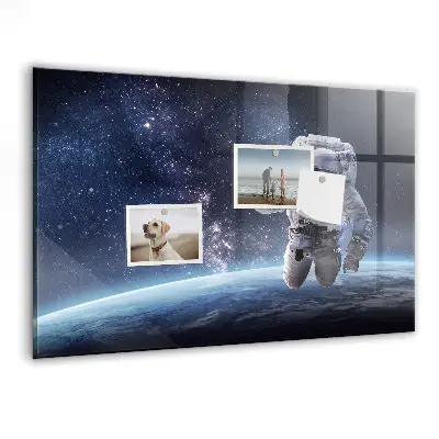 Astronaut magnetic wall board