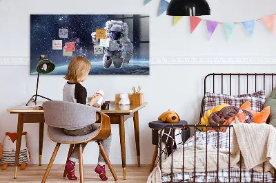 Astronaut magnetic wall board