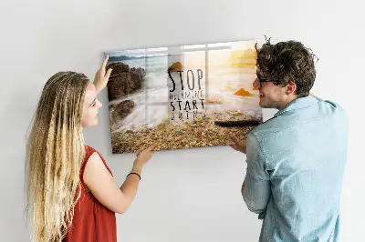 Motivational text magnet board
