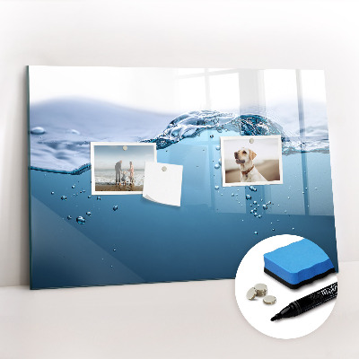 Magnetic erase board Close-up of water