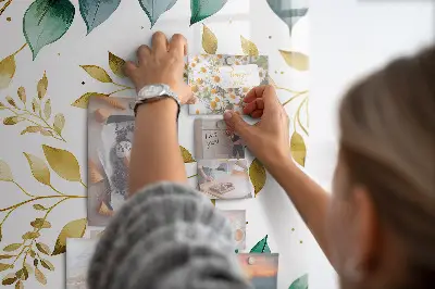 Flower pattern magnet board